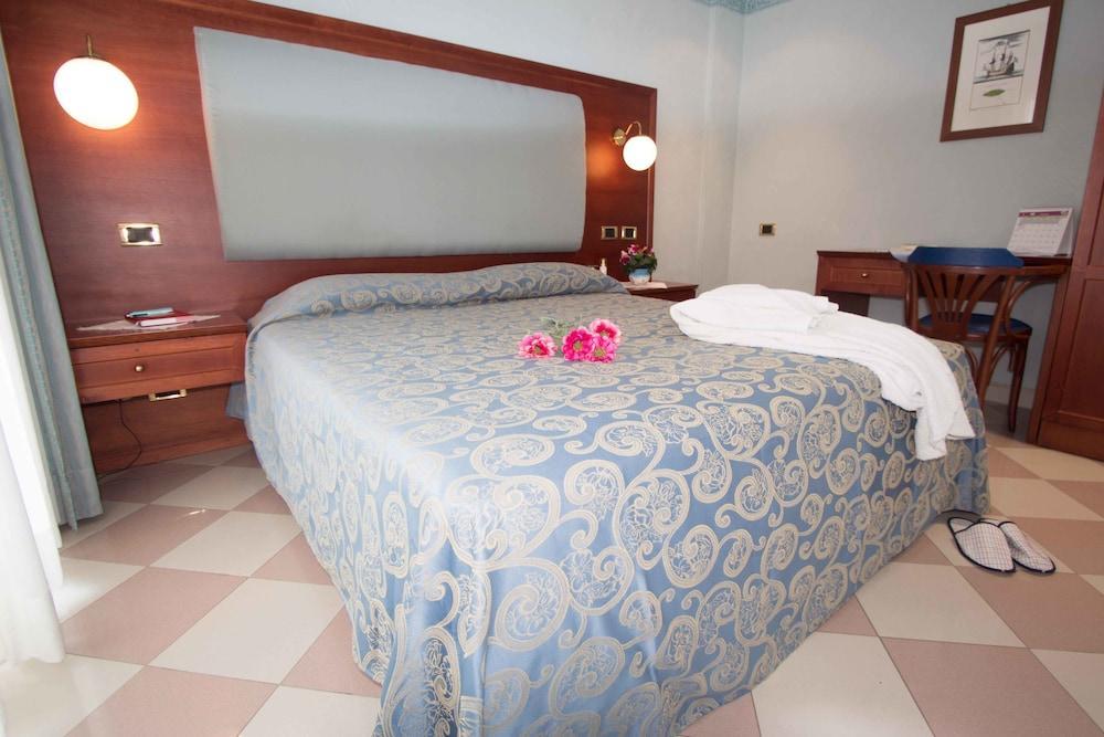 Hotel Costazzurra Grottammare Esterno foto