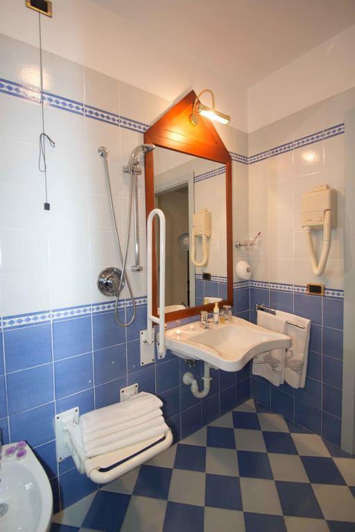Hotel Costazzurra Grottammare Esterno foto