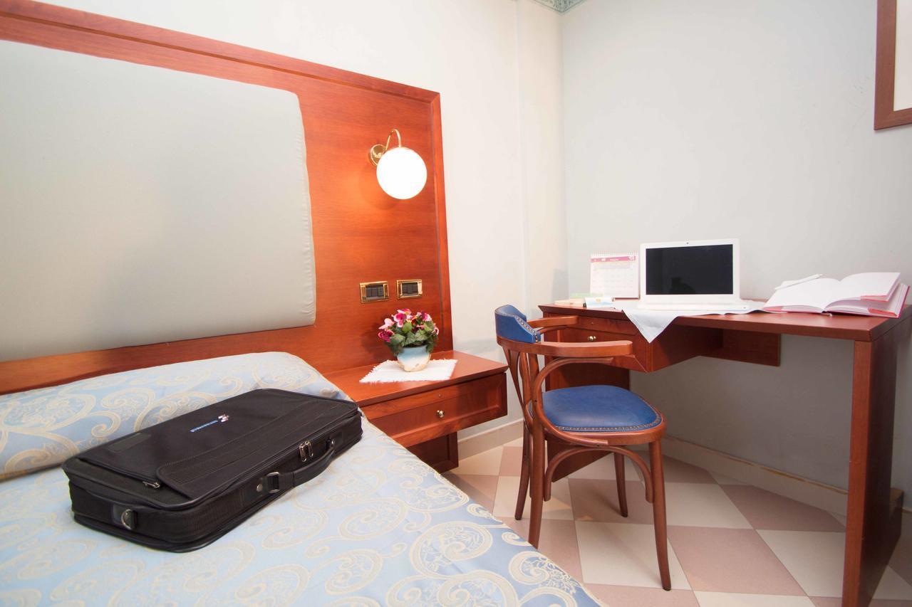 Hotel Costazzurra Grottammare Esterno foto